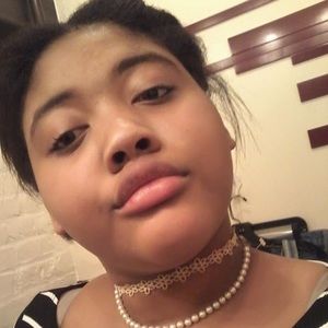 Meet your Posher, Kaia